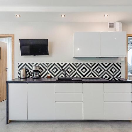 Apartamenty Sun & Snow Baltic Apartments Z Basenem ポビエロボ エクステリア 写真