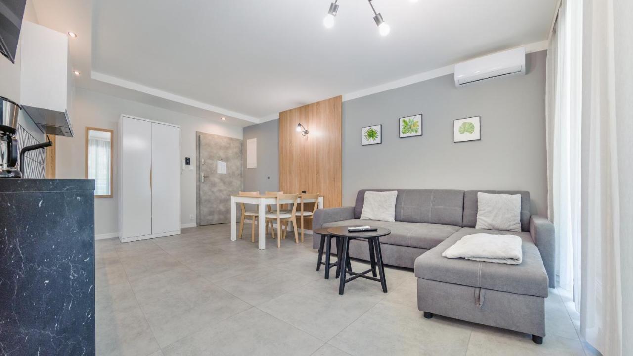 Apartamenty Sun & Snow Baltic Apartments Z Basenem ポビエロボ エクステリア 写真